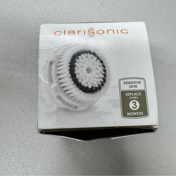 Clarisonic Sensitive Skin Brush Head Replacement Set of Two NIB - Picture 1 of 9